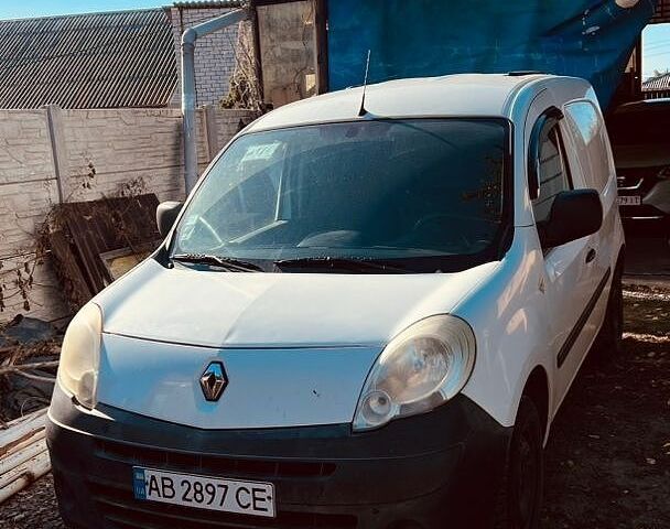 Белый Рено Кенгу, объемом двигателя 1.46 л и пробегом 294 тыс. км за 5500 $, фото 1 на Automoto.ua