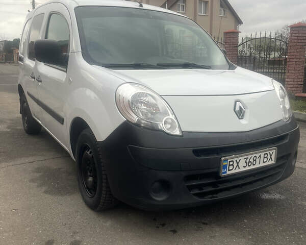 Белый Рено Кенгу, объемом двигателя 1.5 л и пробегом 202 тыс. км за 6400 $, фото 1 на Automoto.ua