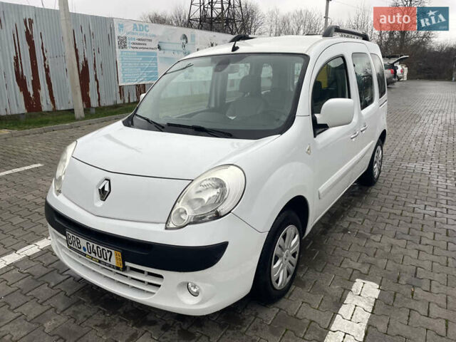 Білий Рено Кєнгу, об'ємом двигуна 0 л та пробігом 216 тис. км за 8200 $, фото 1 на Automoto.ua