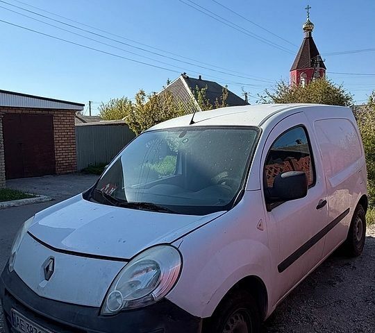 Белый Рено Кенгу, объемом двигателя 1.5 л и пробегом 200 тыс. км за 4500 $, фото 1 на Automoto.ua