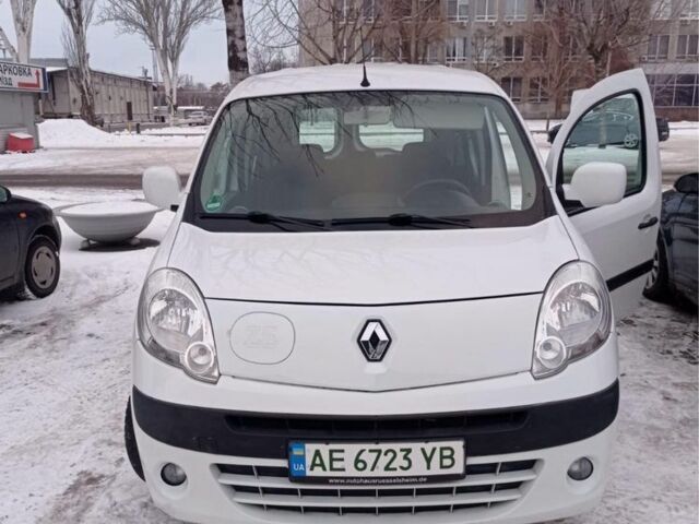 Белый Рено Кенгу, объемом двигателя 0 л и пробегом 87 тыс. км за 6499 $, фото 1 на Automoto.ua