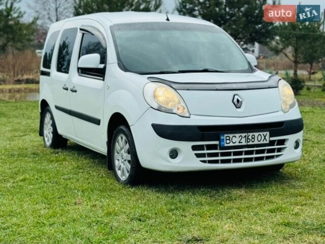 Белый Рено Кенгу, объемом двигателя 1.46 л и пробегом 280 тыс. км за 7150 $, фото 1 на Automoto.ua