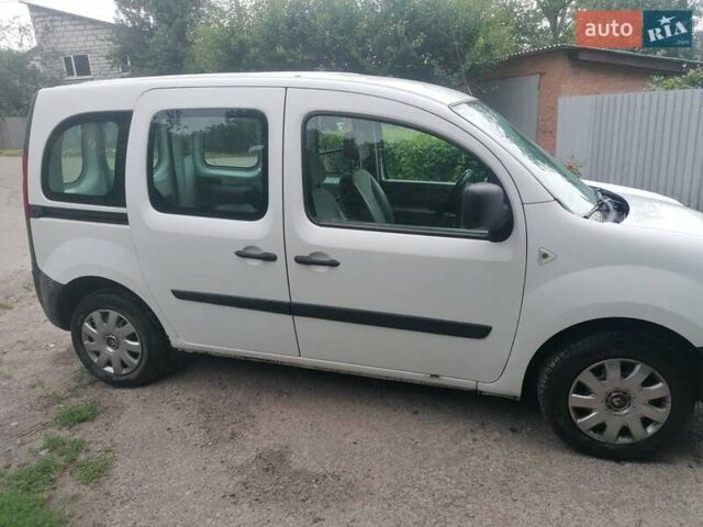 Белый Рено Кенгу, объемом двигателя 1.46 л и пробегом 217 тыс. км за 4700 $, фото 1 на Automoto.ua