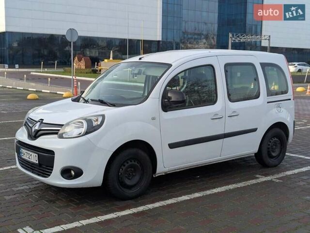 Белый Рено Кенгу, объемом двигателя 1.5 л и пробегом 205 тыс. км за 7500 $, фото 1 на Automoto.ua