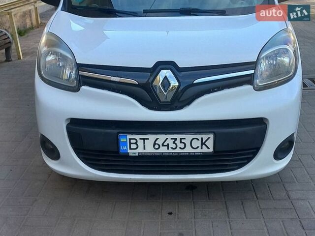 Белый Рено Кенгу, объемом двигателя 1.5 л и пробегом 220 тыс. км за 8300 $, фото 1 на Automoto.ua