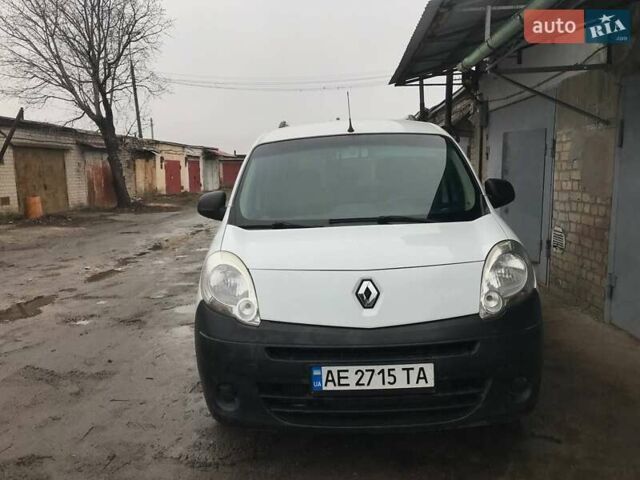 Белый Рено Кенгу, объемом двигателя 1.5 л и пробегом 213 тыс. км за 5700 $, фото 1 на Automoto.ua