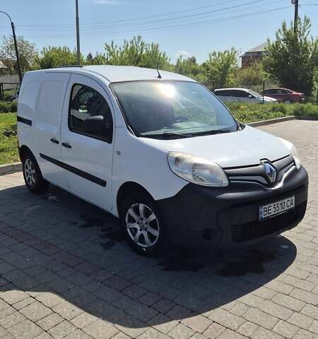 Белый Рено Кенгу, объемом двигателя 1.5 л и пробегом 125 тыс. км за 7900 $, фото 1 на Automoto.ua
