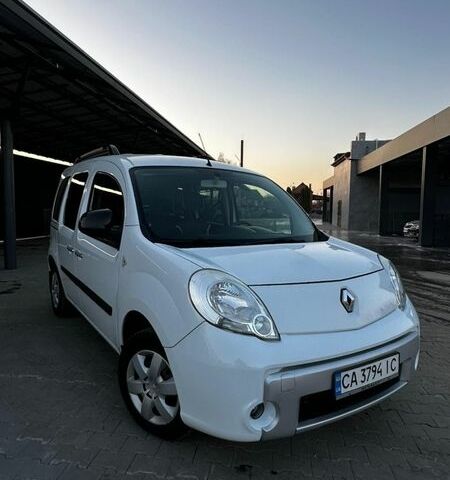 Белый Рено Кенгу, объемом двигателя 1.46 л и пробегом 234 тыс. км за 7800 $, фото 1 на Automoto.ua