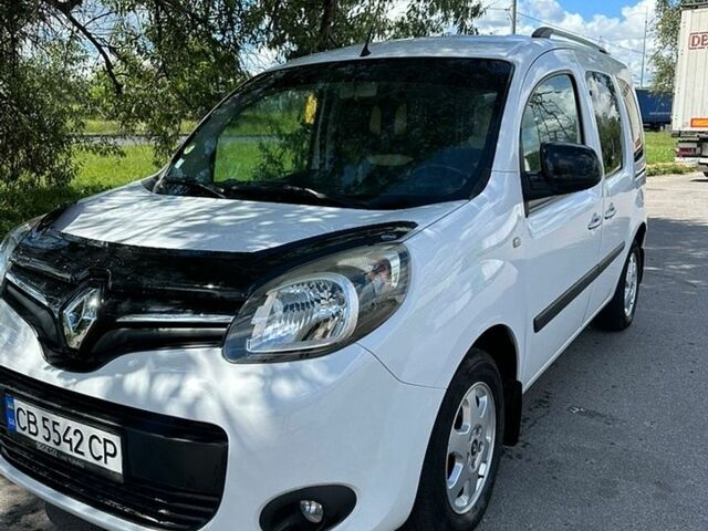 Белый Рено Кенгу, объемом двигателя 1.46 л и пробегом 153 тыс. км за 8500 $, фото 1 на Automoto.ua