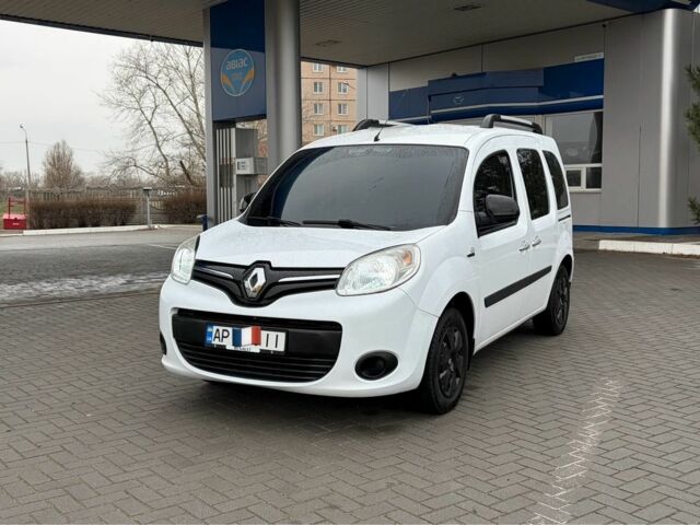 Білий Рено Кєнгу, об'ємом двигуна 0 л та пробігом 58 тис. км за 12000 $, фото 1 на Automoto.ua