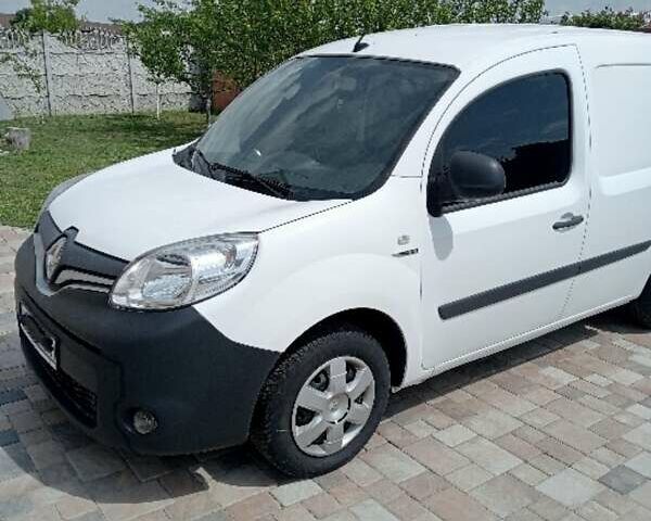 Білий Рено Кєнгу, об'ємом двигуна 1.46 л та пробігом 230 тис. км за 8200 $, фото 1 на Automoto.ua