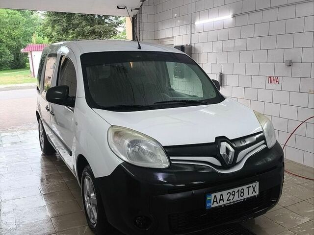 Білий Рено Кєнгу, об'ємом двигуна 1.46 л та пробігом 192 тис. км за 10300 $, фото 1 на Automoto.ua