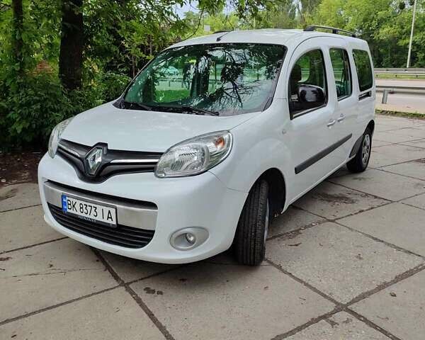 Білий Рено Кєнгу, об'ємом двигуна 1.5 л та пробігом 379 тис. км за 10900 $, фото 1 на Automoto.ua