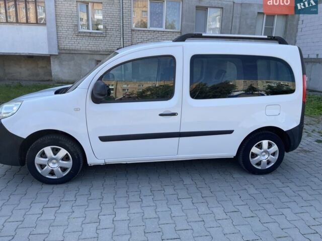 Белый Рено Кенгу, объемом двигателя 1.5 л и пробегом 232 тыс. км за 8100 $, фото 1 на Automoto.ua