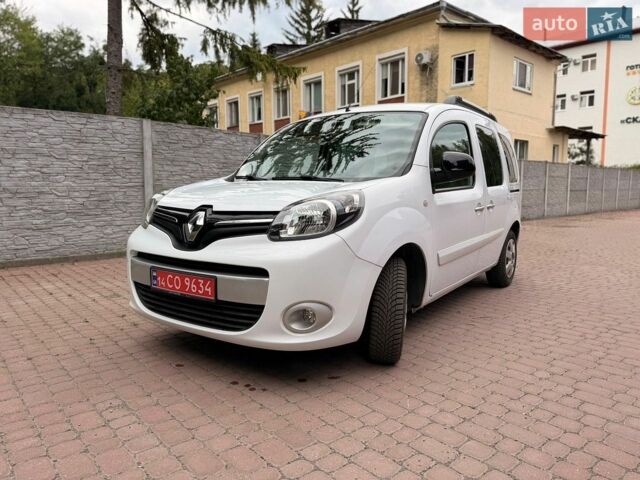 Белый Рено Кенгу, объемом двигателя 1.6 л и пробегом 152 тыс. км за 9900 $, фото 1 на Automoto.ua