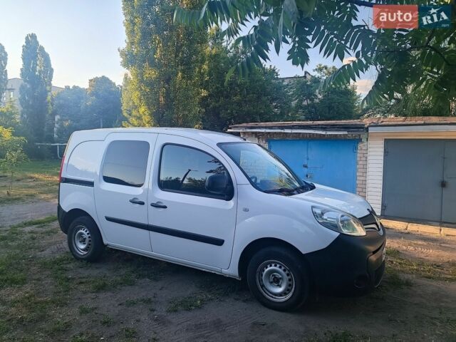 Белый Рено Кенгу, объемом двигателя 1.46 л и пробегом 179 тыс. км за 9000 $, фото 1 на Automoto.ua