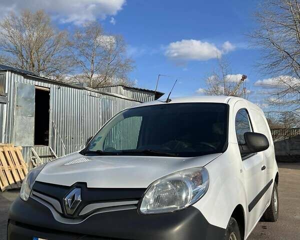 Белый Рено Кенгу, объемом двигателя 1.46 л и пробегом 237 тыс. км за 7150 $, фото 1 на Automoto.ua