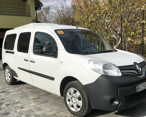 Белый Рено Кенгу, объемом двигателя 1.5 л и пробегом 214 тыс. км за 10000 $, фото 1 на Automoto.ua