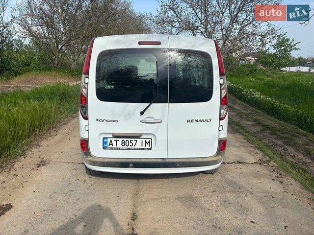 Белый Рено Кенгу, объемом двигателя 1.5 л и пробегом 223 тыс. км за 11200 $, фото 1 на Automoto.ua
