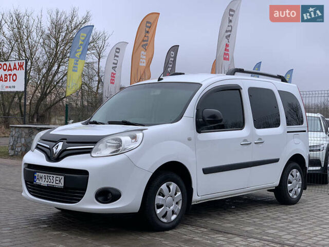 Белый Рено Кенгу, объемом двигателя 1.5 л и пробегом 239 тыс. км за 10399 $, фото 1 на Automoto.ua