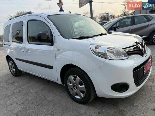Белый Рено Кенгу, объемом двигателя 1.5 л и пробегом 174 тыс. км за 11900 $, фото 1 на Automoto.ua