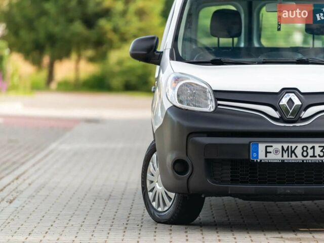 Білий Рено Кєнгу, об'ємом двигуна 1.5 л та пробігом 233 тис. км за 7300 $, фото 1 на Automoto.ua