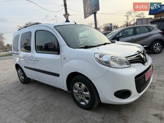 Белый Рено Кенгу, объемом двигателя 1.5 л и пробегом 174 тыс. км за 11999 $, фото 1 на Automoto.ua