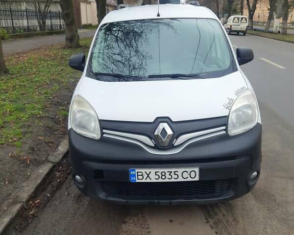 Білий Рено Кєнгу, об'ємом двигуна 1.5 л та пробігом 184 тис. км за 8200 $, фото 1 на Automoto.ua