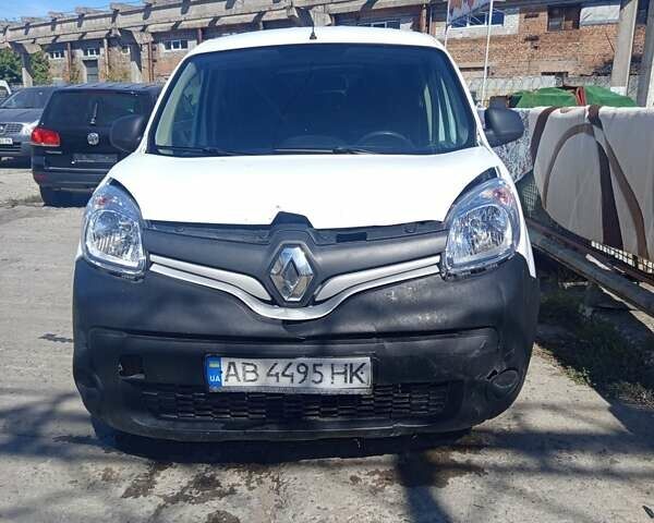 Белый Рено Кенгу, объемом двигателя 1.46 л и пробегом 252 тыс. км за 4950 $, фото 1 на Automoto.ua