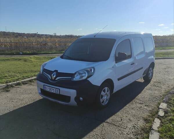 Белый Рено Кенгу, объемом двигателя 1.46 л и пробегом 247 тыс. км за 10200 $, фото 1 на Automoto.ua