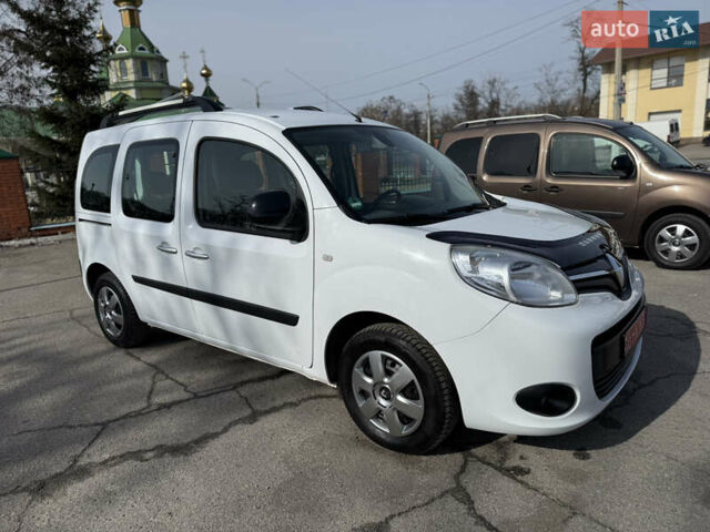 Білий Рено Кєнгу, об'ємом двигуна 1.5 л та пробігом 168 тис. км за 11900 $, фото 1 на Automoto.ua