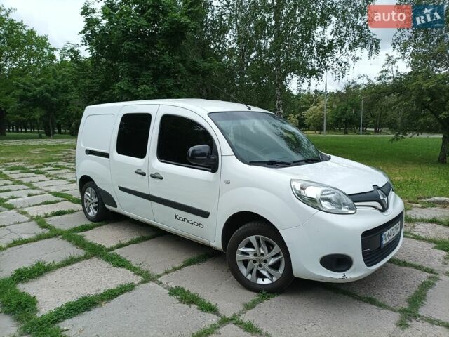 Белый Рено Кенгу, объемом двигателя 1.46 л и пробегом 232 тыс. км за 11900 $, фото 1 на Automoto.ua