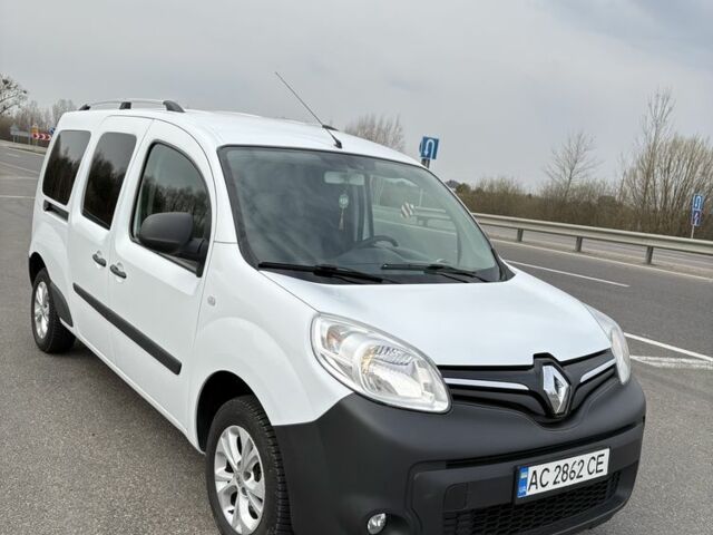 Белый Рено Кенгу, объемом двигателя 1.5 л и пробегом 120 тыс. км за 11999 $, фото 1 на Automoto.ua