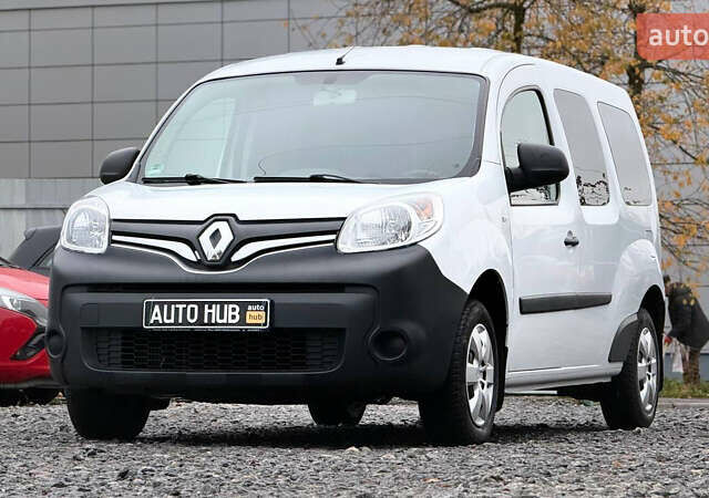 Белый Рено Кенгу, объемом двигателя 1.46 л и пробегом 131 тыс. км за 11900 $, фото 1 на Automoto.ua