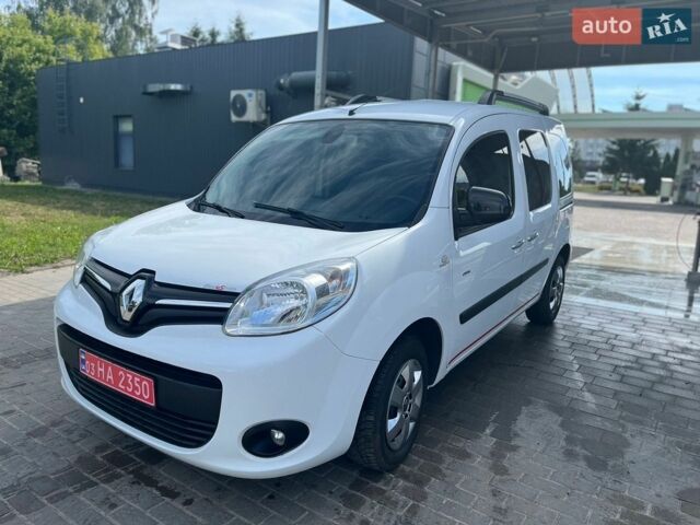 Белый Рено Кенгу, объемом двигателя 1.5 л и пробегом 198 тыс. км за 12700 $, фото 1 на Automoto.ua