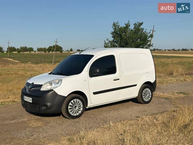 Белый Рено Кенгу, объемом двигателя 1.5 л и пробегом 192 тыс. км за 8600 $, фото 1 на Automoto.ua