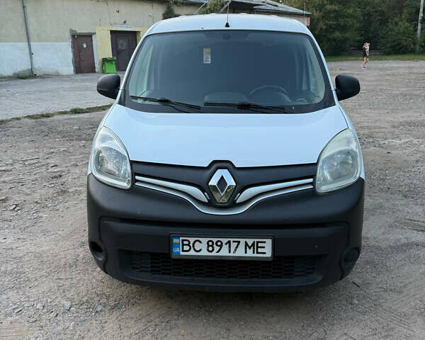 Белый Рено Кенгу, объемом двигателя 1.46 л и пробегом 269 тыс. км за 7700 $, фото 1 на Automoto.ua