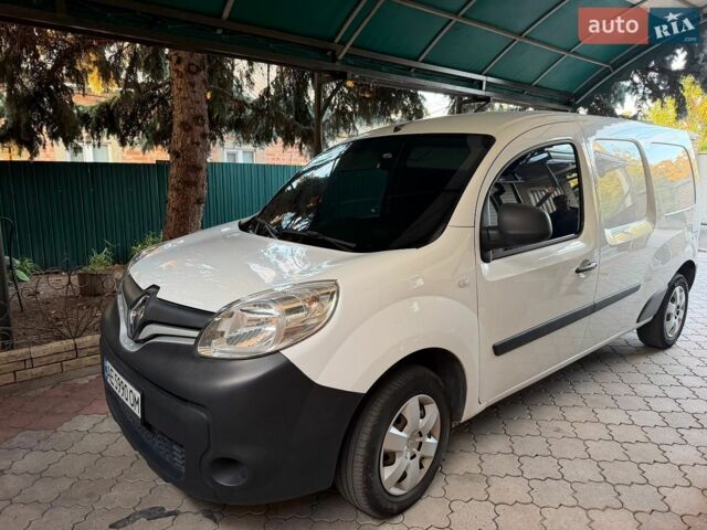 Белый Рено Кенгу, объемом двигателя 1.46 л и пробегом 220 тыс. км за 11500 $, фото 1 на Automoto.ua