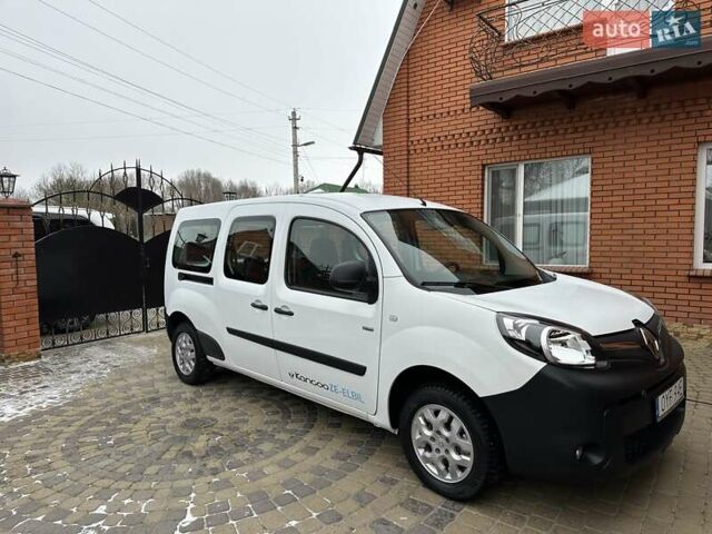 Белый Рено Кенгу, объемом двигателя 0 л и пробегом 14 тыс. км за 14700 $, фото 1 на Automoto.ua