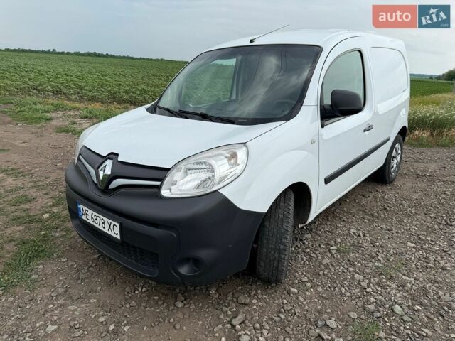 Белый Рено Кенгу, объемом двигателя 1.46 л и пробегом 156 тыс. км за 10500 $, фото 1 на Automoto.ua