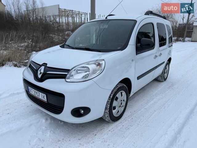 Белый Рено Кенгу, объемом двигателя 1.46 л и пробегом 297 тыс. км за 10800 $, фото 1 на Automoto.ua