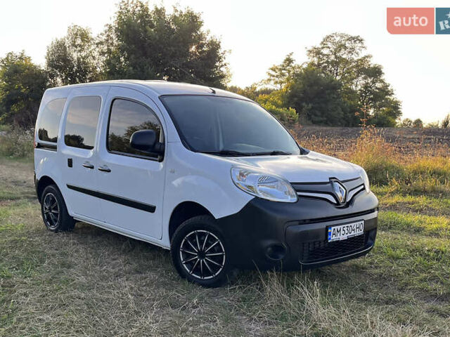 Белый Рено Кенгу, объемом двигателя 1.5 л и пробегом 233 тыс. км за 11750 $, фото 1 на Automoto.ua