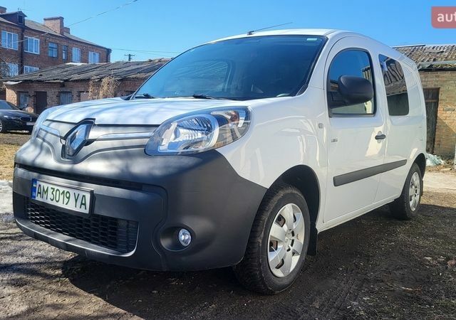 Белый Рено Кенгу, объемом двигателя 0 л и пробегом 53 тыс. км за 11950 $, фото 1 на Automoto.ua