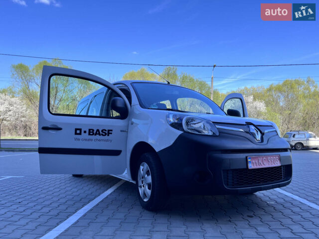 Белый Рено Кенгу, объемом двигателя 0 л и пробегом 35 тыс. км за 16000 $, фото 1 на Automoto.ua