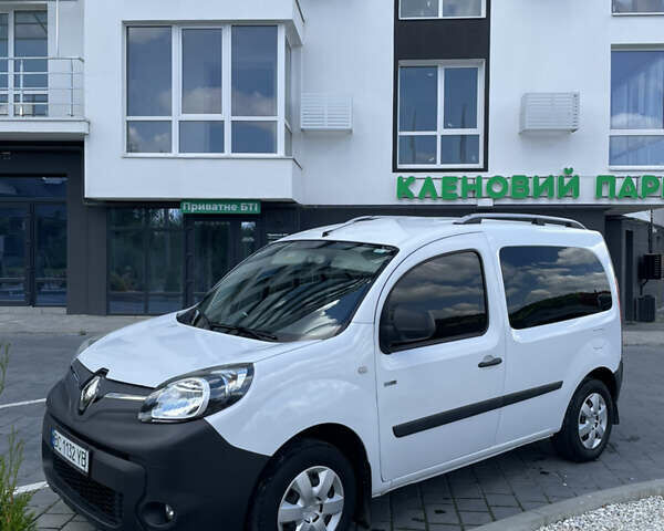 Белый Рено Кенгу, объемом двигателя 0 л и пробегом 35 тыс. км за 10800 $, фото 1 на Automoto.ua