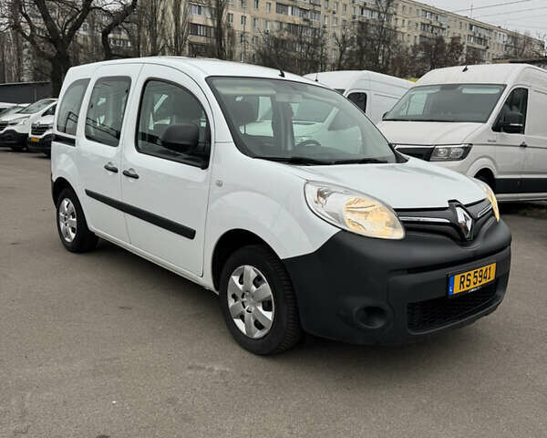 Білий Рено Кєнгу, об'ємом двигуна 1.5 л та пробігом 196 тис. км за 13900 $, фото 1 на Automoto.ua