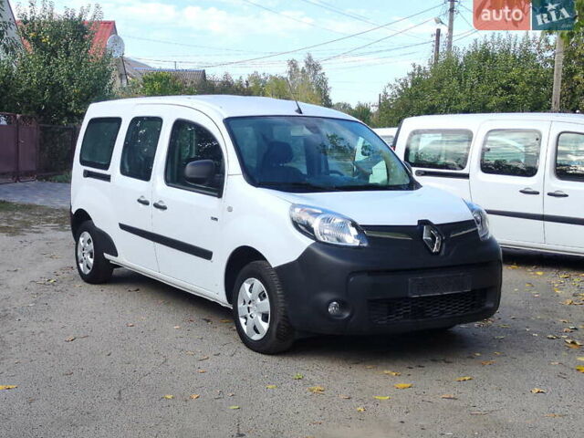 Белый Рено Кенгу, объемом двигателя 0 л и пробегом 29 тыс. км за 15499 $, фото 1 на Automoto.ua