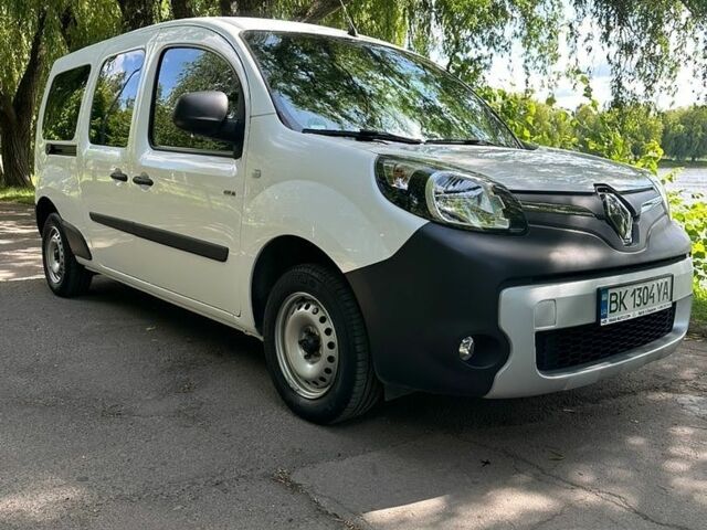 Белый Рено Кенгу, объемом двигателя 0 л и пробегом 55 тыс. км за 16995 $, фото 1 на Automoto.ua