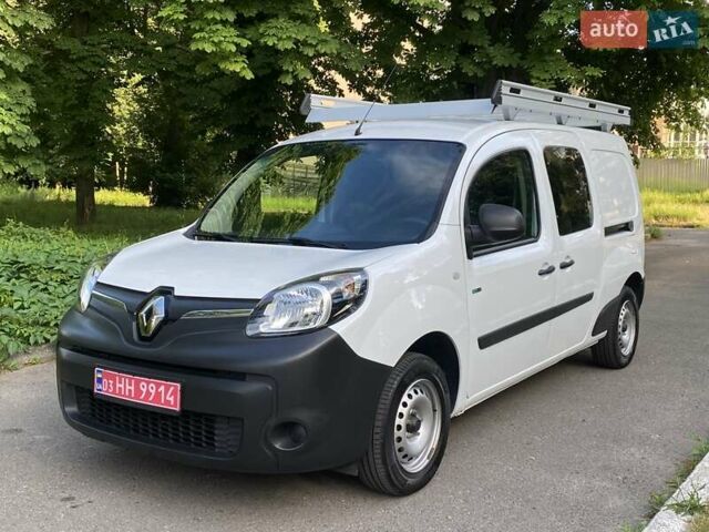 Белый Рено Кенгу, объемом двигателя 0 л и пробегом 18 тыс. км за 13800 $, фото 1 на Automoto.ua