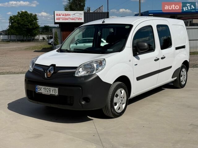 Белый Рено Кенгу, объемом двигателя 0 л и пробегом 21 тыс. км за 15900 $, фото 1 на Automoto.ua